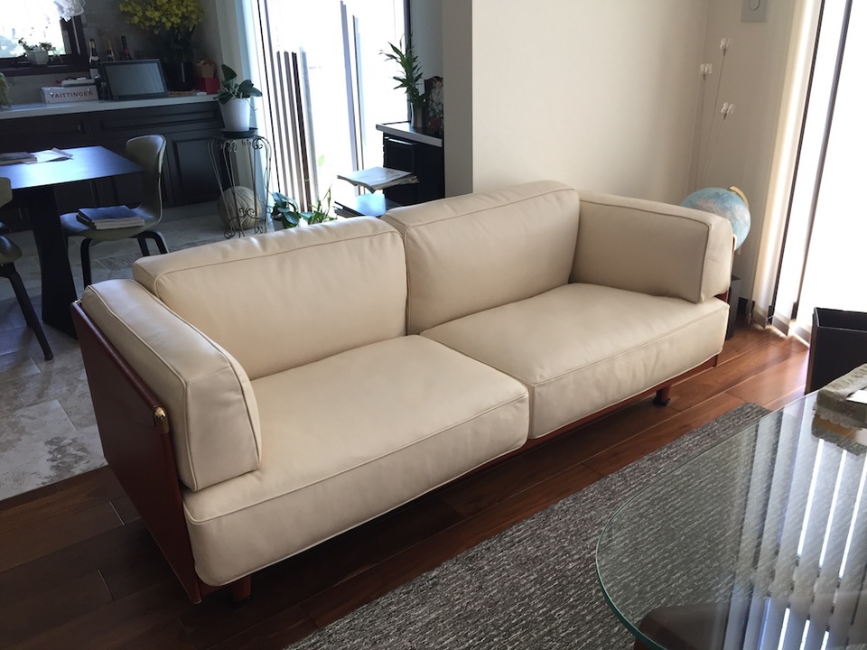sofa-after1.JPG